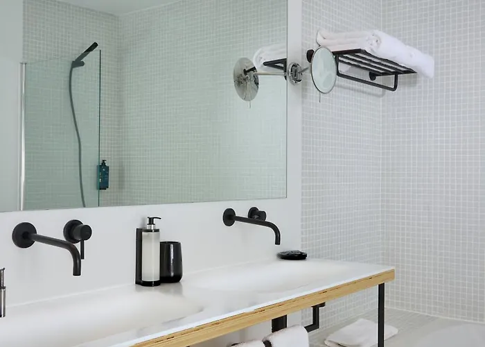 Matriz 55, & 호스텔