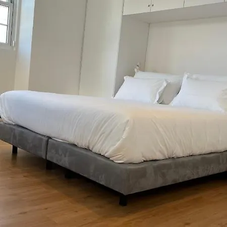 Hostel Matriz 55, & Ponta Delgada (Sao Miguel)
