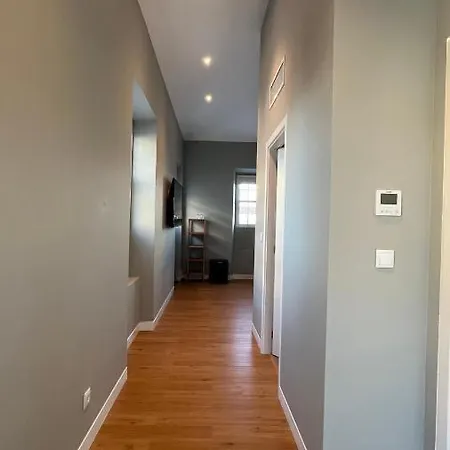 Matriz 55 אכסניה Ponta Delgada