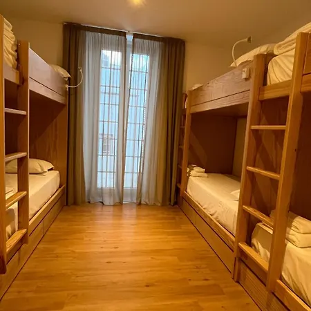 Matriz 55 Hostel *