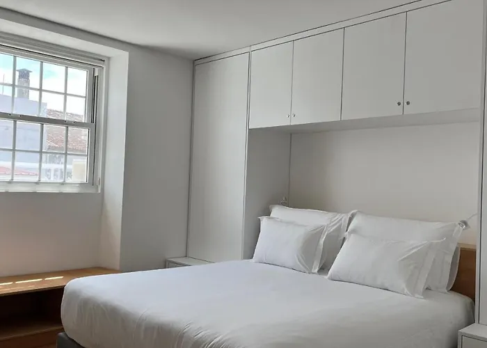 Hostel Matriz 55, & Ponta Delgada (Sao Miguel)