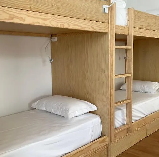 Hostel Matriz 55, & Ponta Delgada (Sao Miguel)