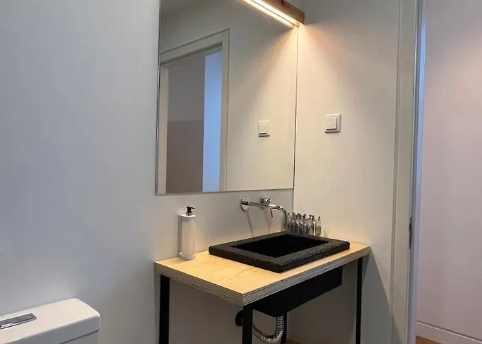 Hostel Matriz 55, & Ponta Delgada (Sao Miguel)