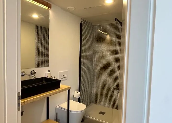 Hostel Matriz 55, & Ponta Delgada (Sao Miguel)