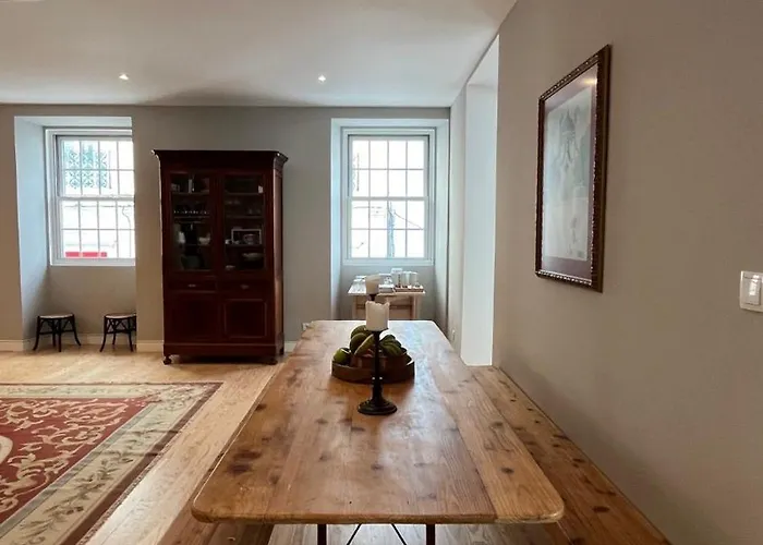 Matriz 55, & אכסניה Ponta Delgada