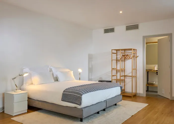 Matriz 55, & אכסניה Ponta Delgada