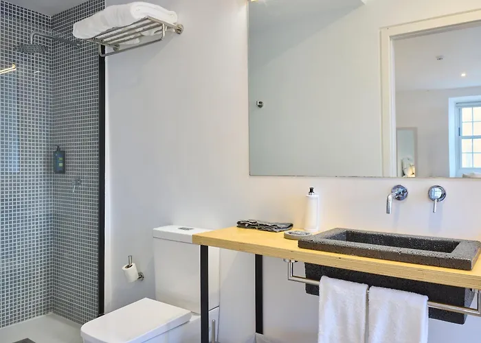 Matriz 55, & אכסניה